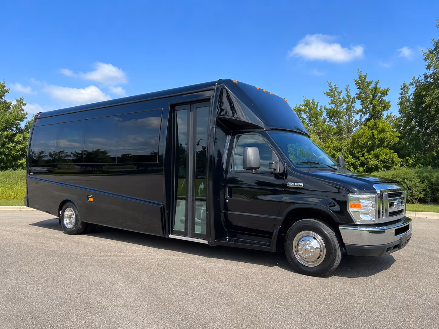 charter buses for large tallahassee prom groups and school coordinated transportation