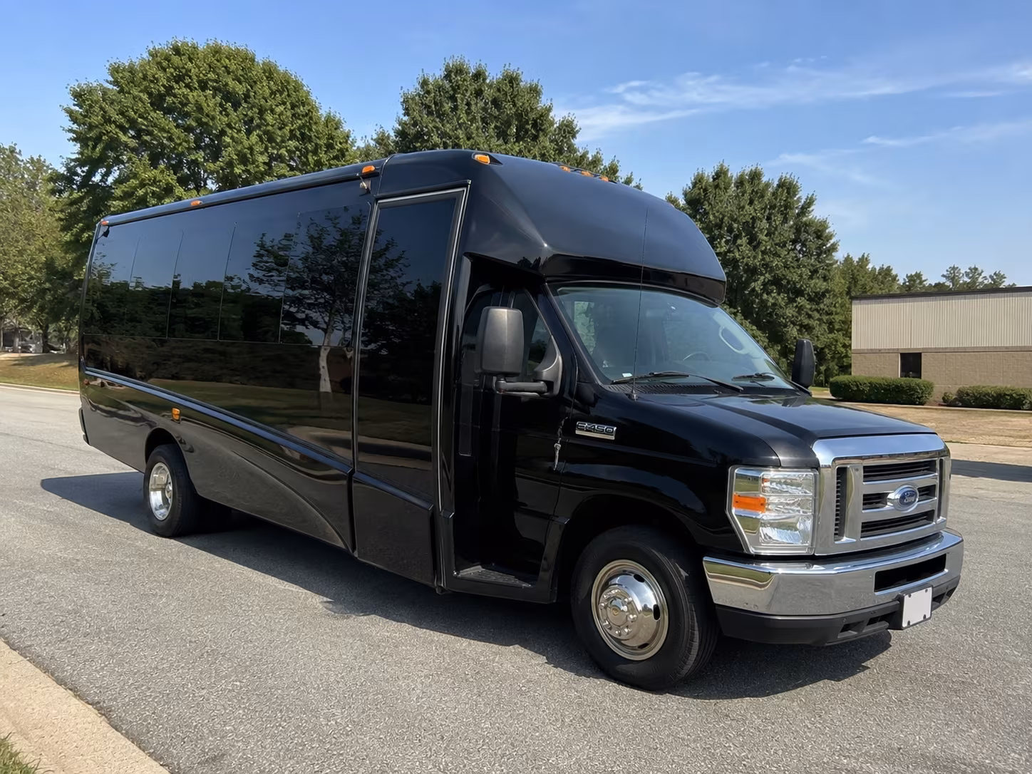 shuttle buses for bands performers and touring groups playing tallahassee