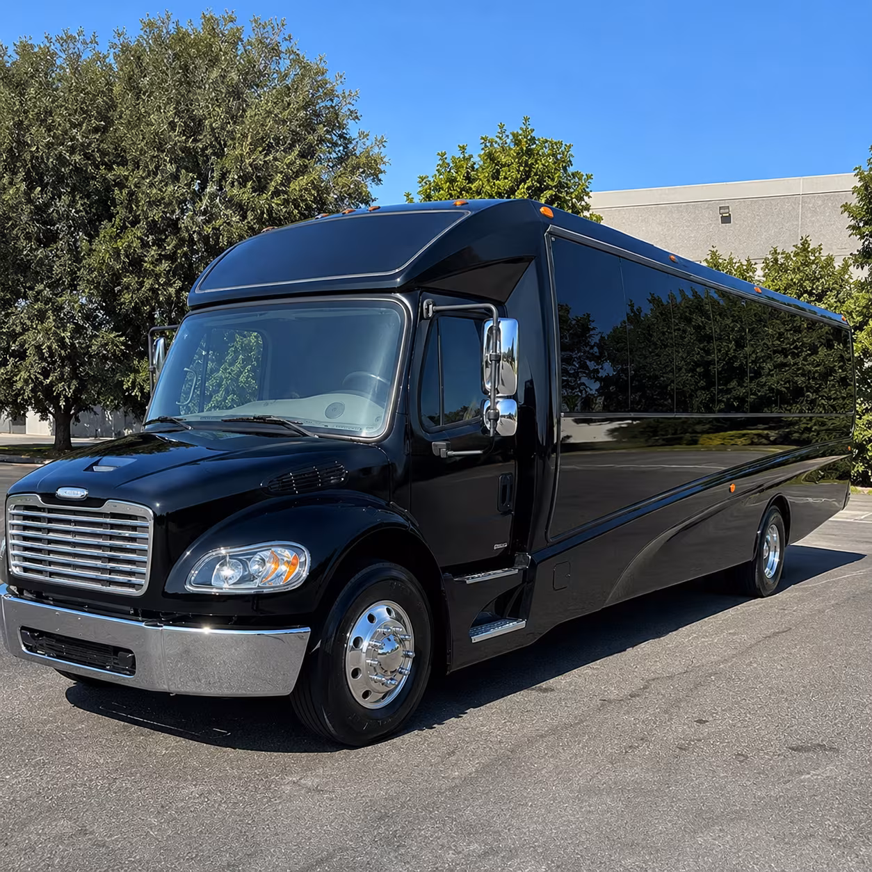 tallahassee 30 passenger minibus
