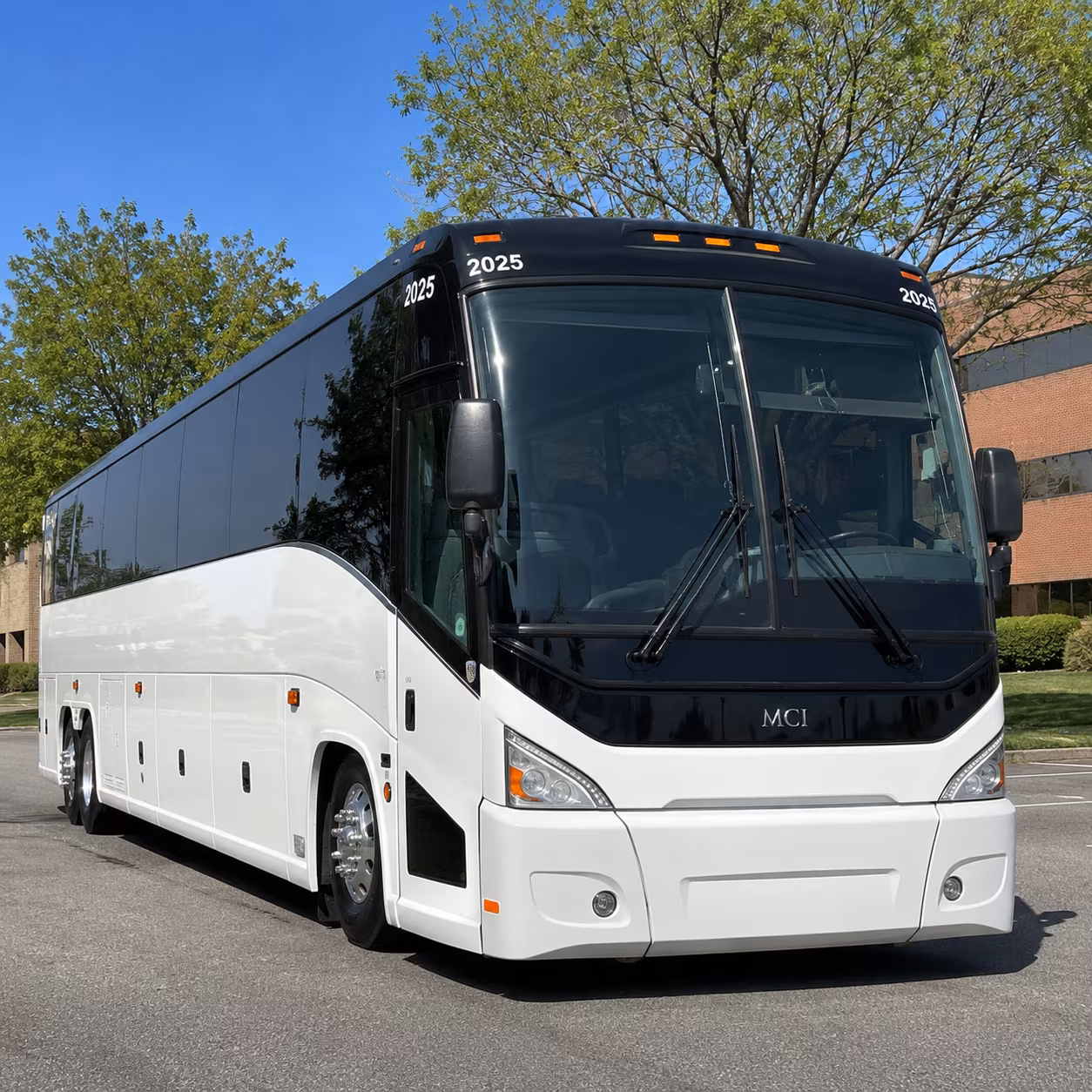 tallahassee 56 passenger charter bus