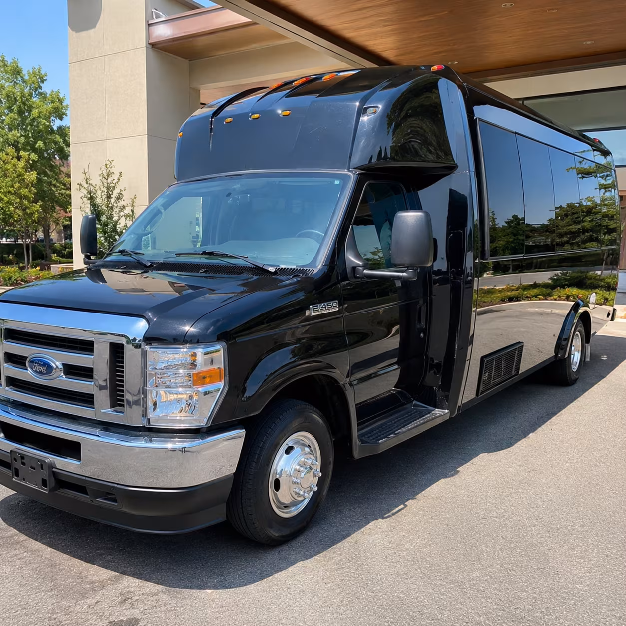 tallahassee holiday party bus rental
