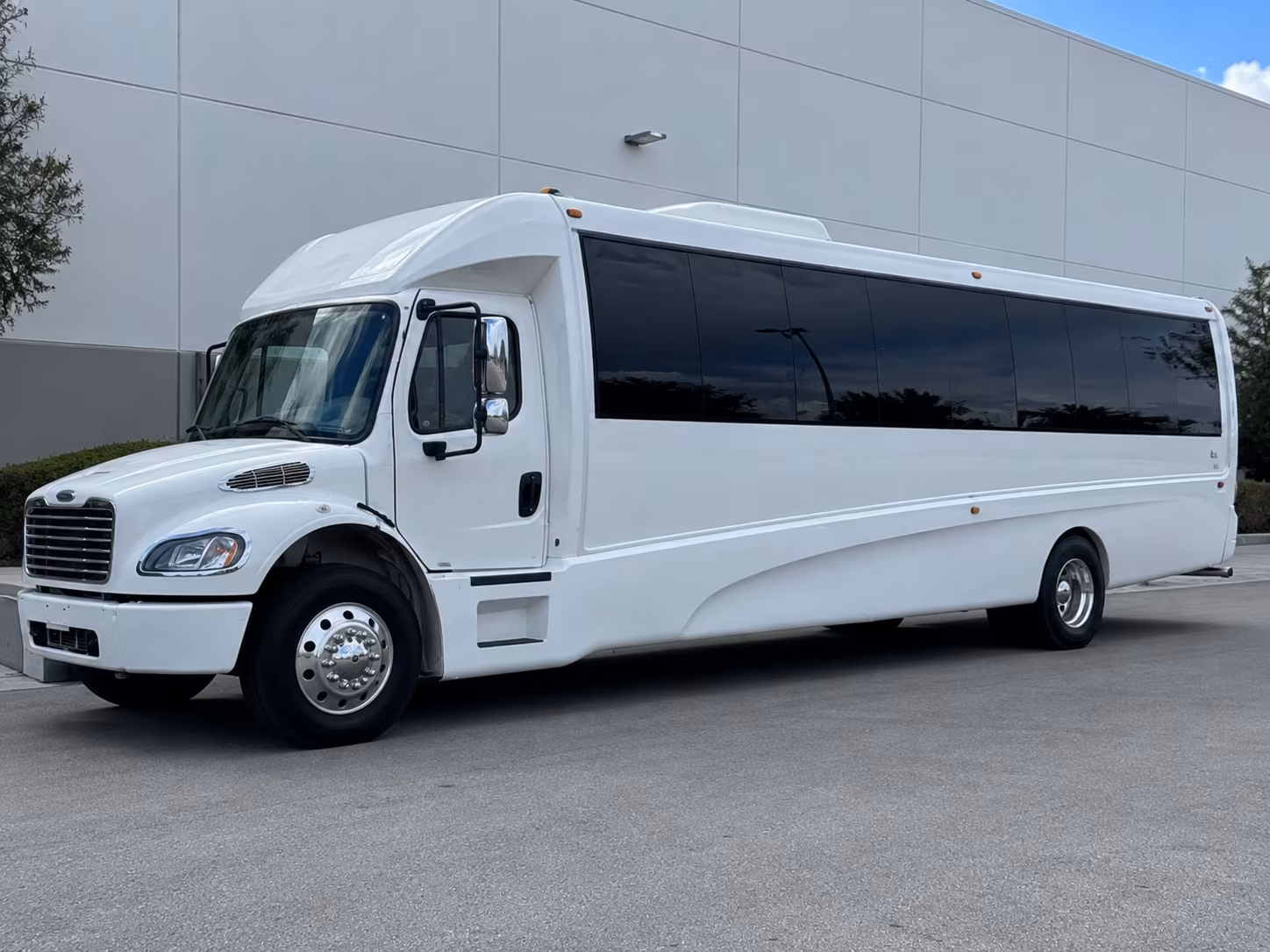 tallahassee night out party bus rental
